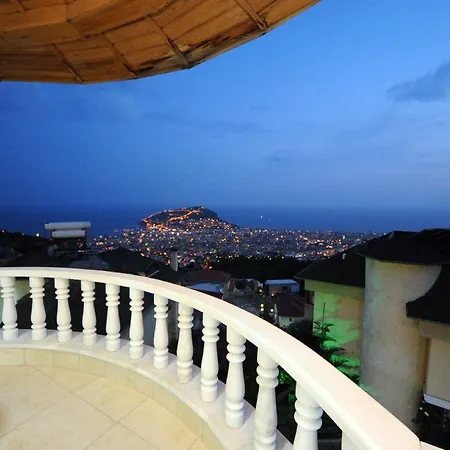 Berkay Villas 2 ألانيا